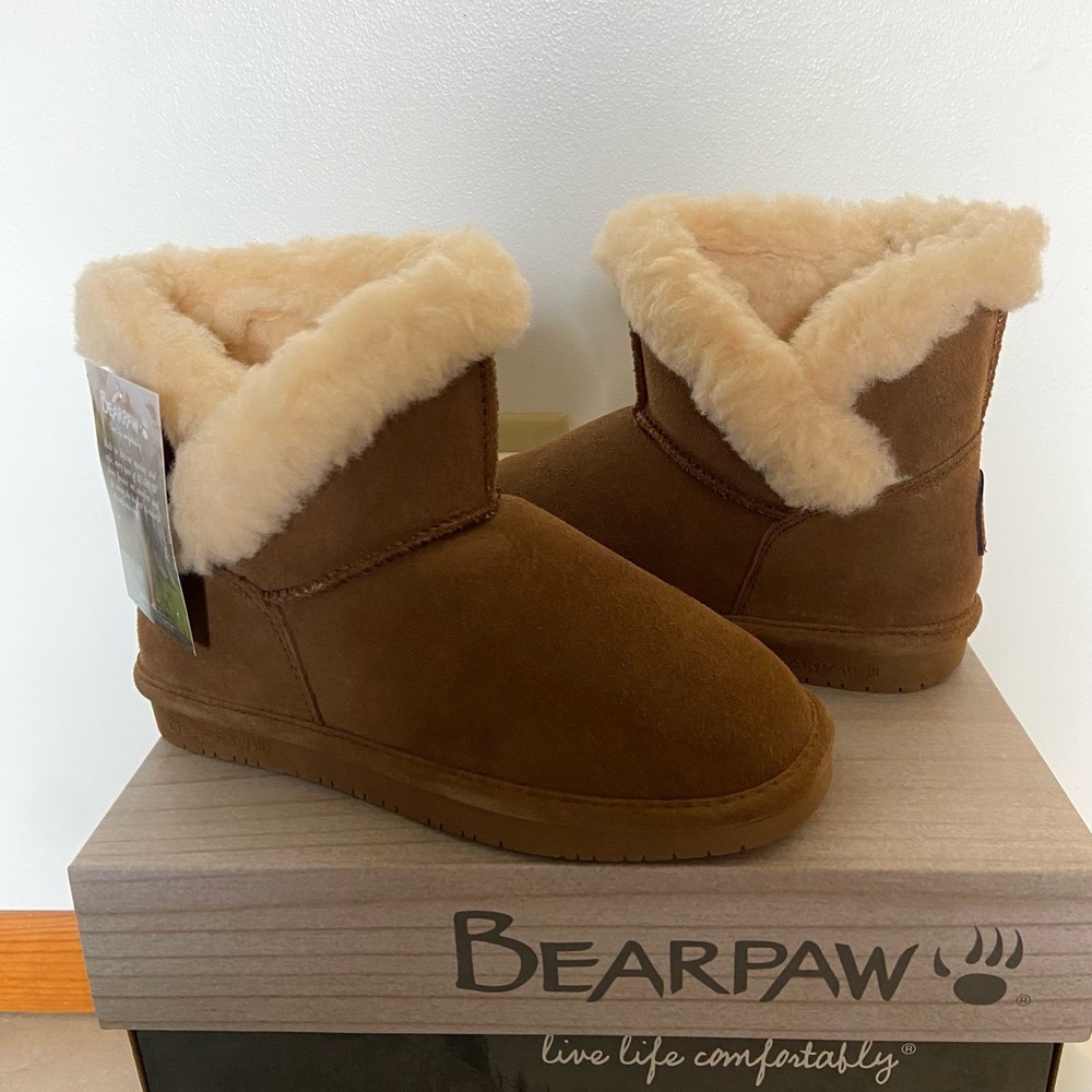 NEW! BearPaw Heidi Tan Shearling-Lined Boots Size 6